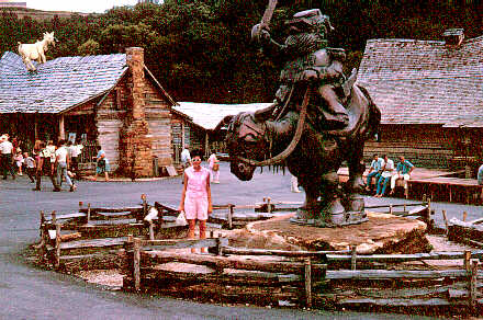 Statue of Jubilation T. Cornpone