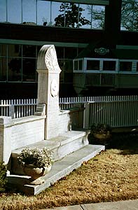 Dodd Monument at Old State House